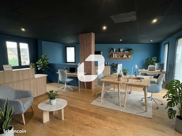 Local bureaux 95 m²
