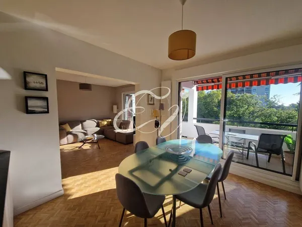 Appartement 4 pièces 94 m²
