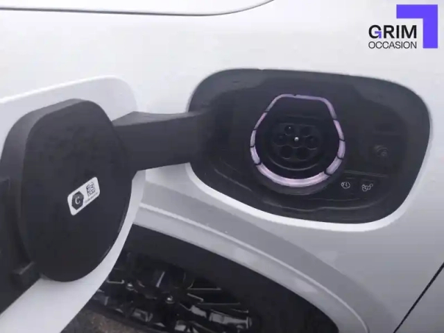 Ford Kuga 2.5 duratec 243 ch phev powershift — photo 28