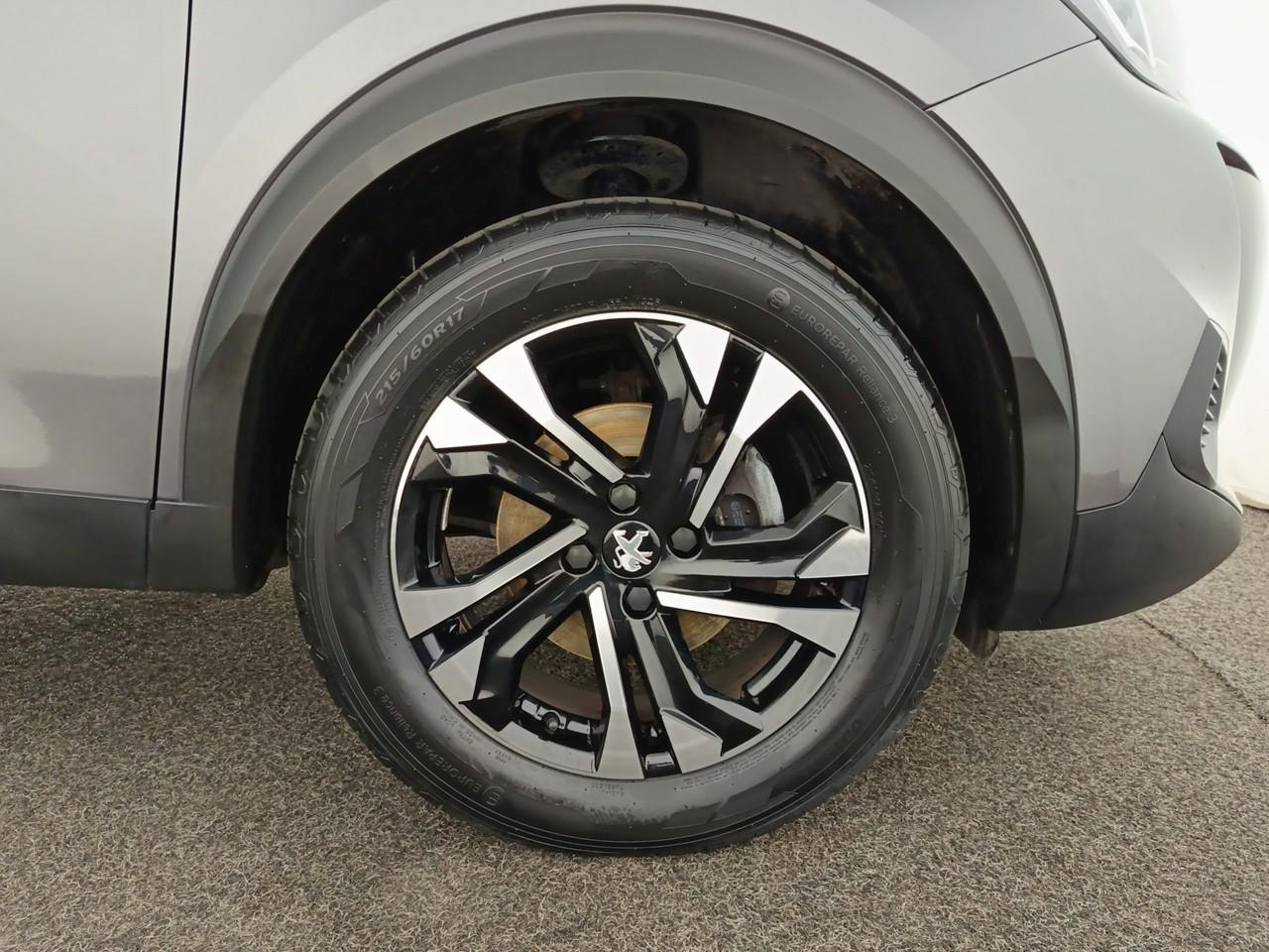 Peugeot 2008 puretech 100 s&s bvm6 allure — photo 11