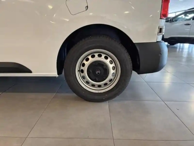 Citroën Jumpy fg m 2.2 diesel 150ch — photo 11