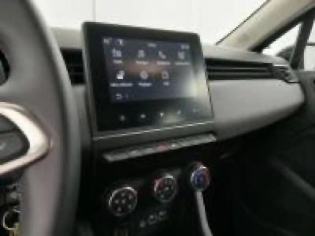 Renault Clio 1.0 tce 90ch evolution - 24 — photo 14
