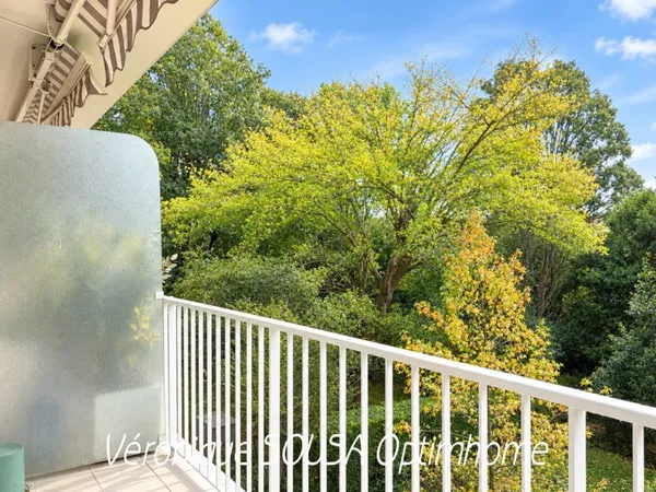 En exclusivité - Studio ou 2 piéces de 40 m² avec balcon, vue dégagée et box fermé