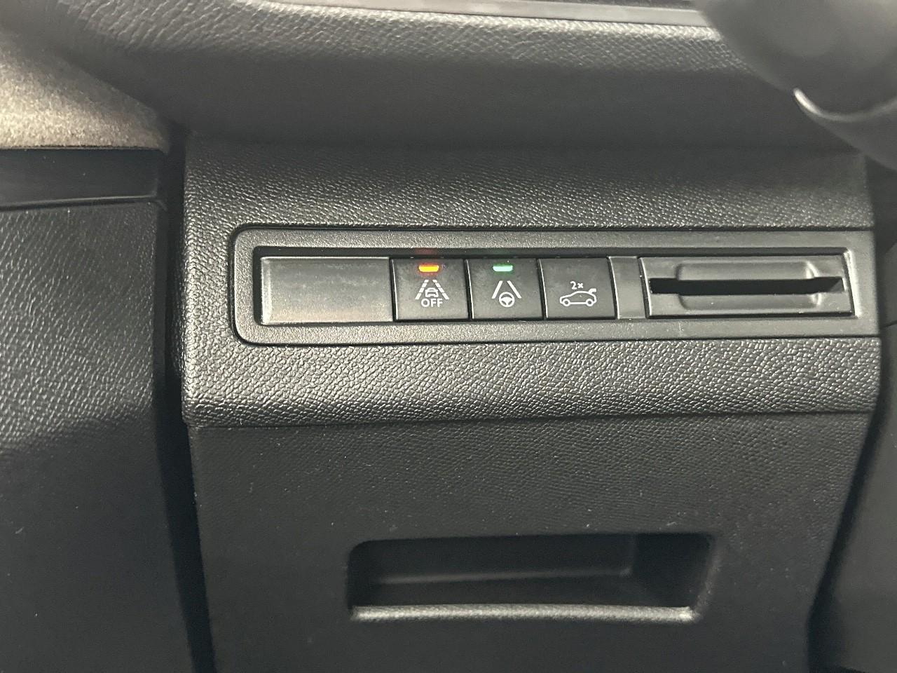Peugeot 5008 puretech 180ch s&s eat8 gt pack — photo 16