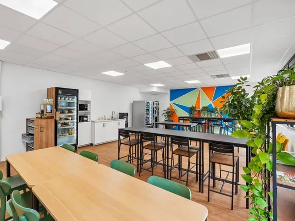 Bureaux 2311 m²