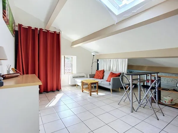 Studio 1 pièce 27 m²