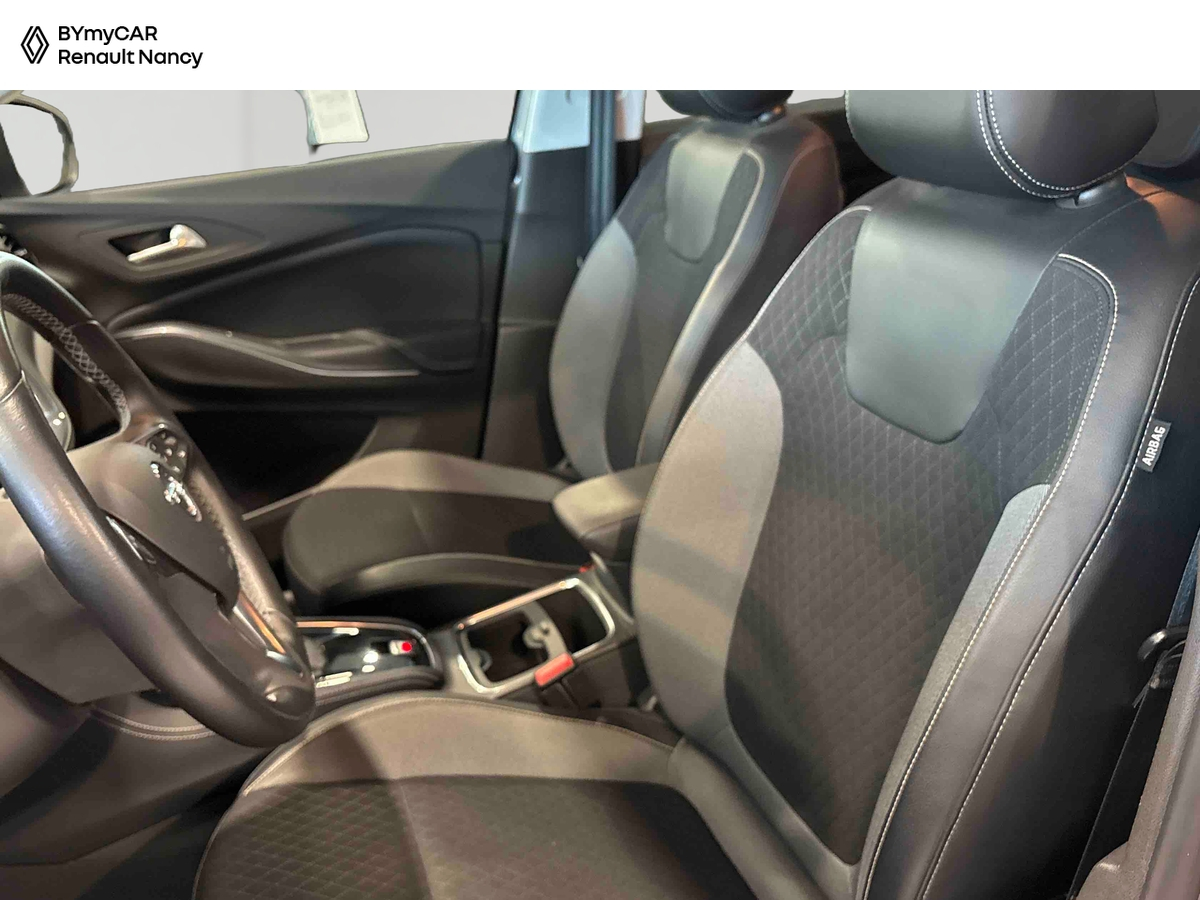 Opel Grandland X 1.6 D 120 ch BVA6 — photo 11