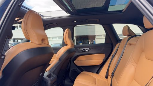 Volvo XC60 2.0 T6 340 AWD BVA - Inscription Luxe – 2021 – 92000 km – Hybride rechargeable – Boîte Automatique — photo 56