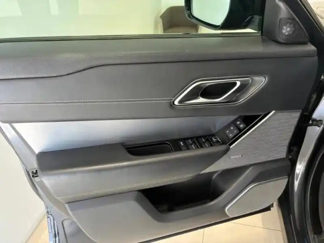 Land Rover Range Rover velar 2.0 p400e 404ch phev r-dynamic hse awd bva — photo 12