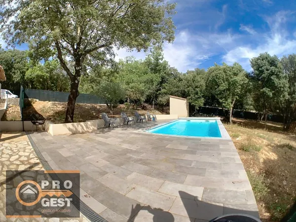 A louer - Villa 5 pièces - piscine et jardin - Argelliers