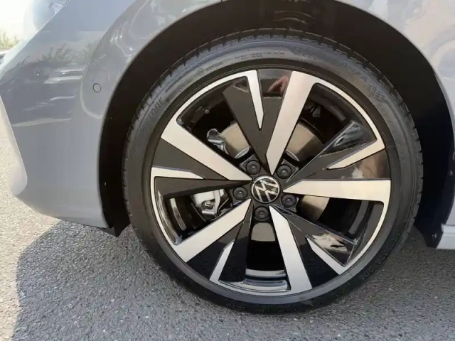 Volkswagen Golf 1.5 ehybrid 204 dsg6 — photo 37
