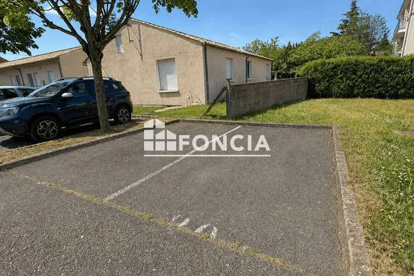 Parking 18 m²