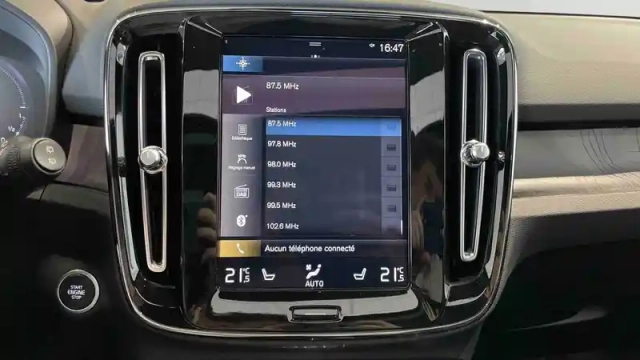 Volvo Xc40 t4 recharge 129+82 ch dct7 — photo 18