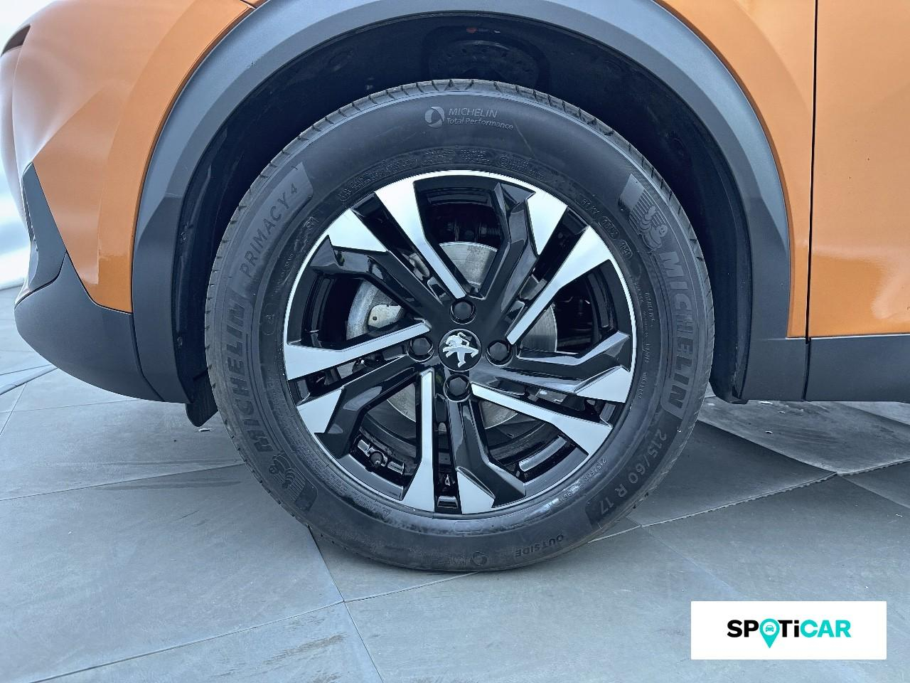 Peugeot 2008 1.2 puretech 100ch s&s allure — photo 11