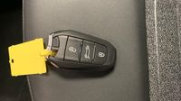 Peugeot 3008 1.2 Hybrid 145ch Allure e-DCS6 — photo 16