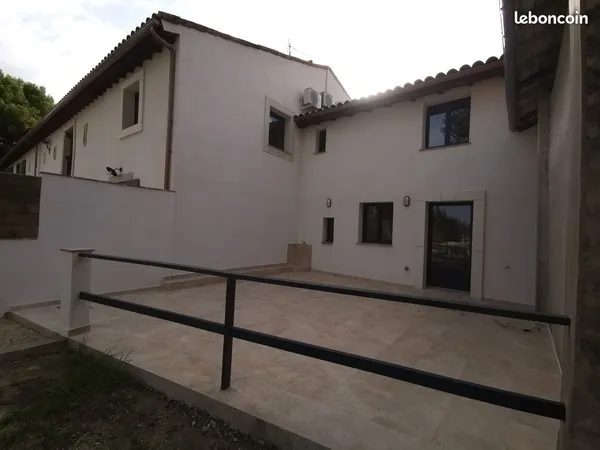 Appartement trois pièces a louer