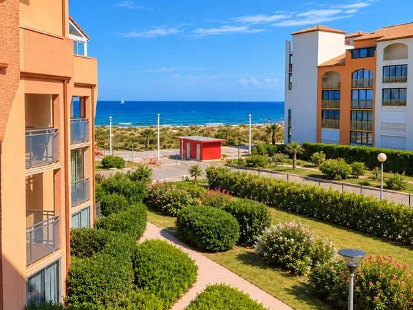 A louer à l'année Appartement T2 VUE MER