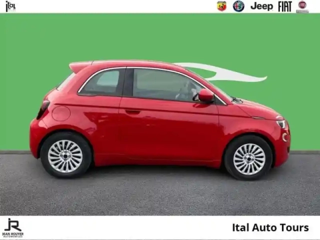 Fiat 500 e/electrique 118ch/118 (red) my23/camera — photo 4