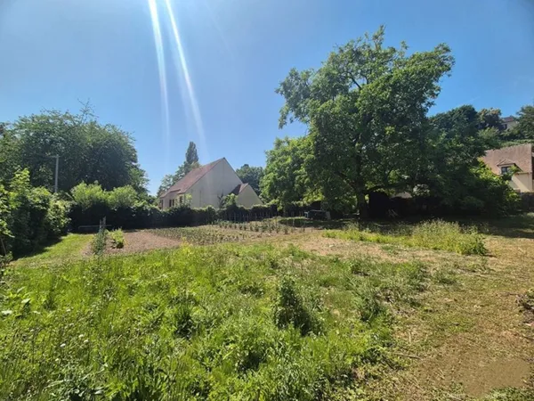 Terrain 390 m²