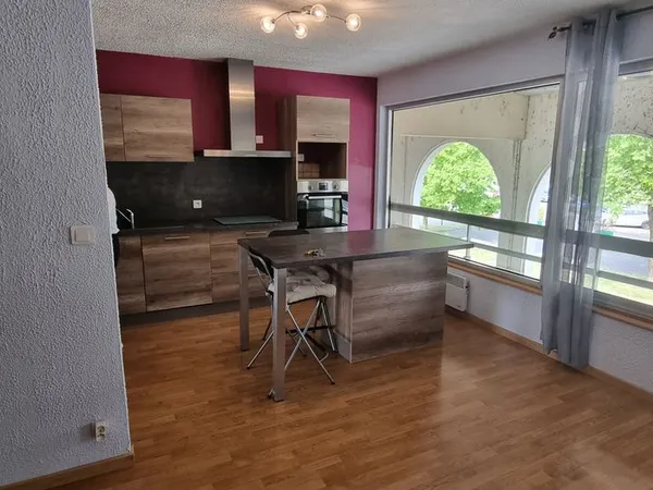 Appartement T3 centre ville Genlis