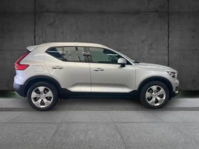 Volvo Xc40 d4 adblue awd 190ch business geartronic 8 — photo 4