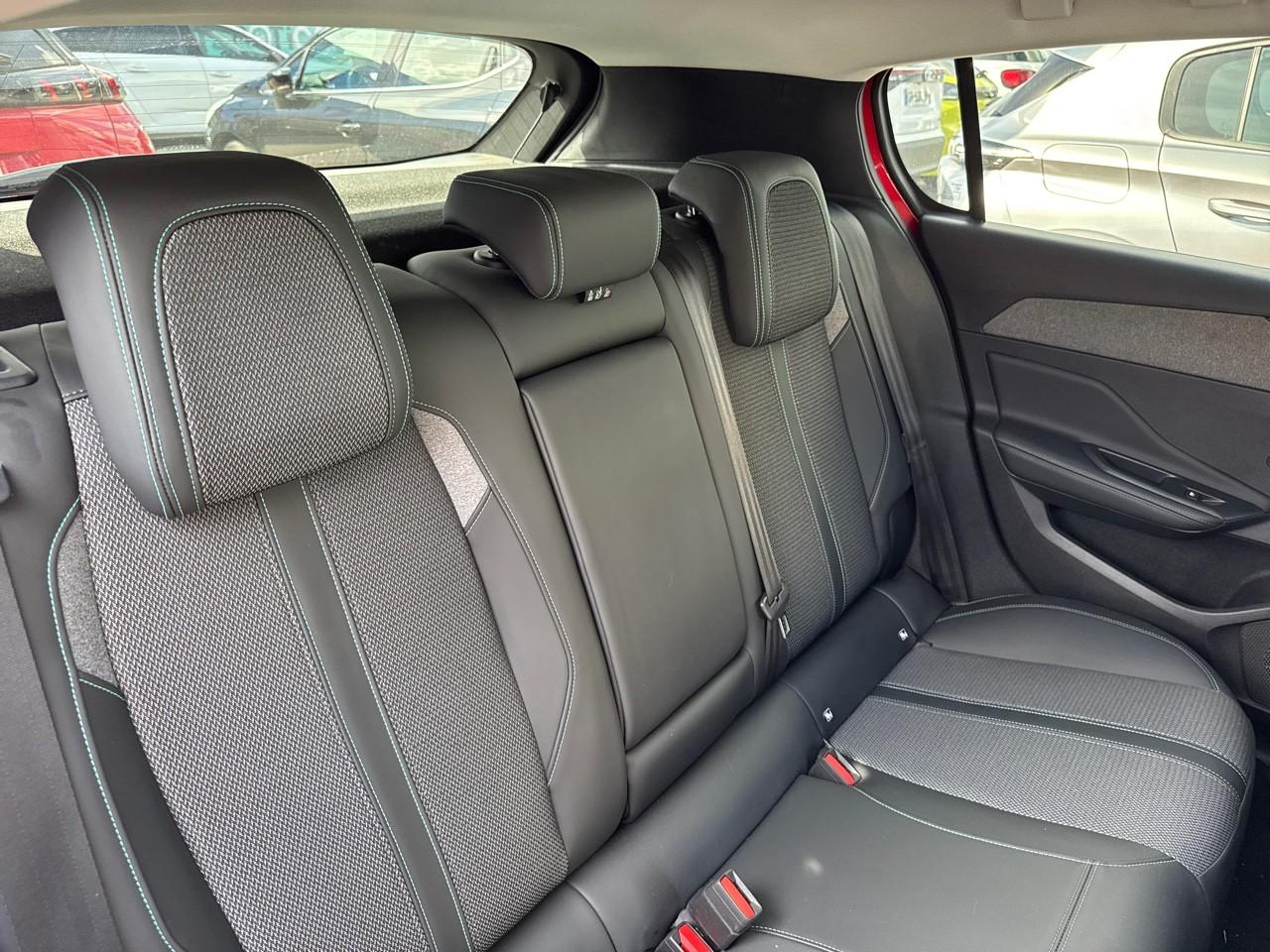 Peugeot 308 bluehdi 130ch s&s bvm6 allure pack — photo 9