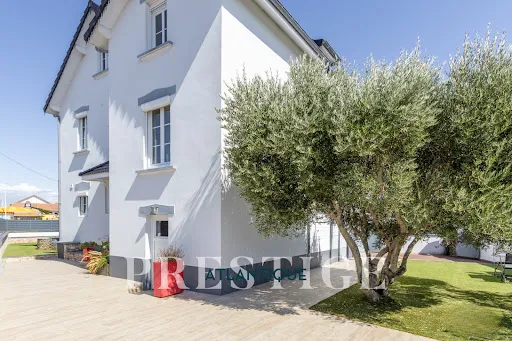Maison 10 pièces 175 m²
