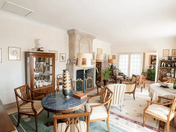 Maison 9 pièces 200 m²