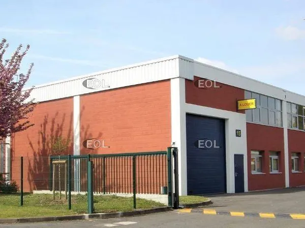 Local d'activité 288 m²