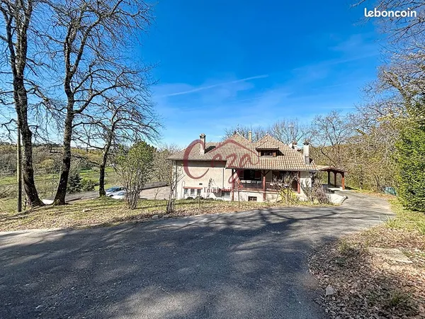 Propriété 6 pièces 299 m²