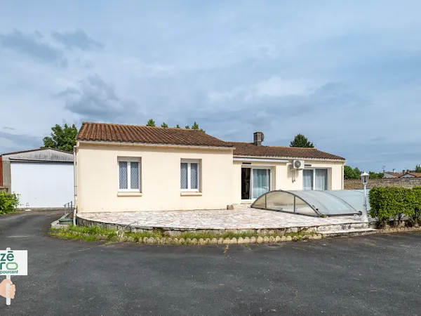 Maison d'exception avec piscine, dépendances et fort potenti