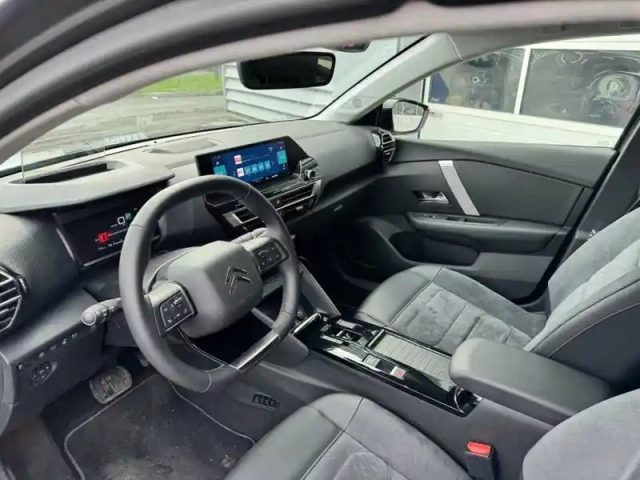 Citroën C4 e- 136 ch automatique — photo 53