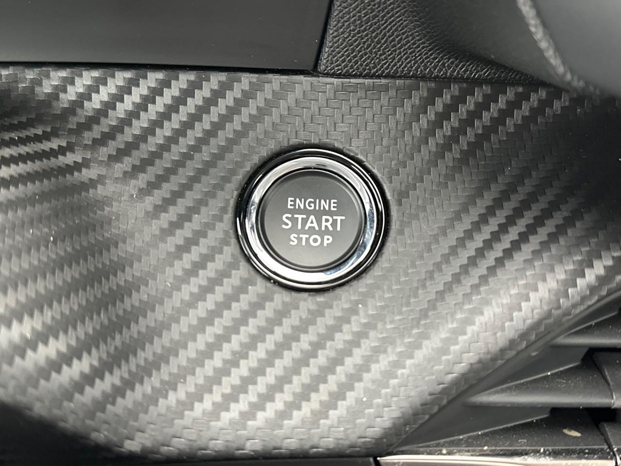 Peugeot 2008 puretech 130 s&s eat8 allure pack — photo 28