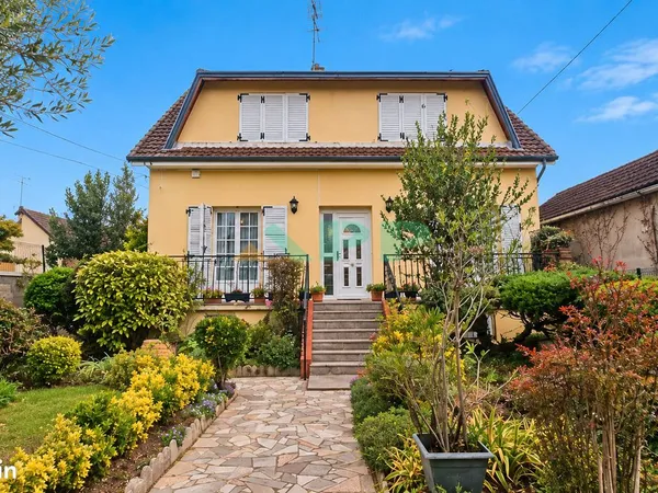 Propriété 7 pièces 189 m²