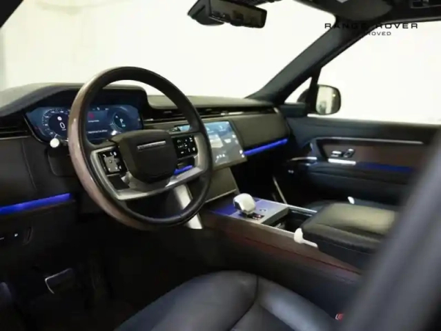 Land Rover Range Rover 3.0 p550e 550ch phev sv swb — photo 7