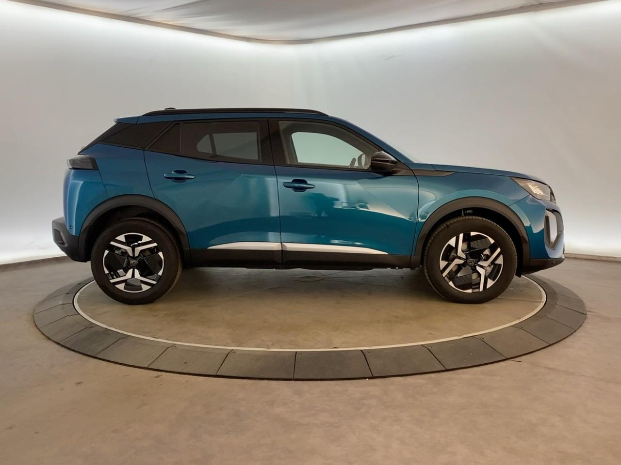 Peugeot 2008 hybrid 145 ch e-dcs6 allure — photo 4