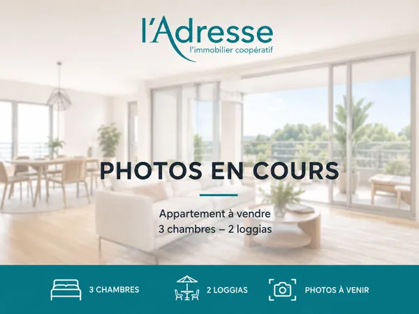 Appartement 3 chambres en dernier étage avec 2 loggias et 2 places parking privatif - Poitiers