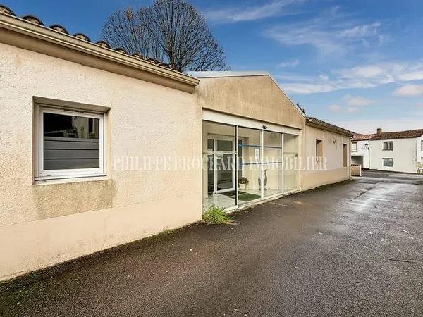 Bureaux 6 pièces 139 m²