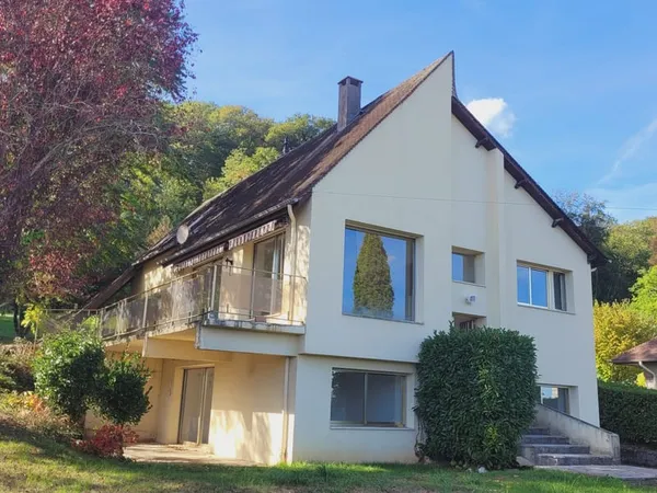 Louviers, quartier des Amoureux : une maison d'architecte aux vo