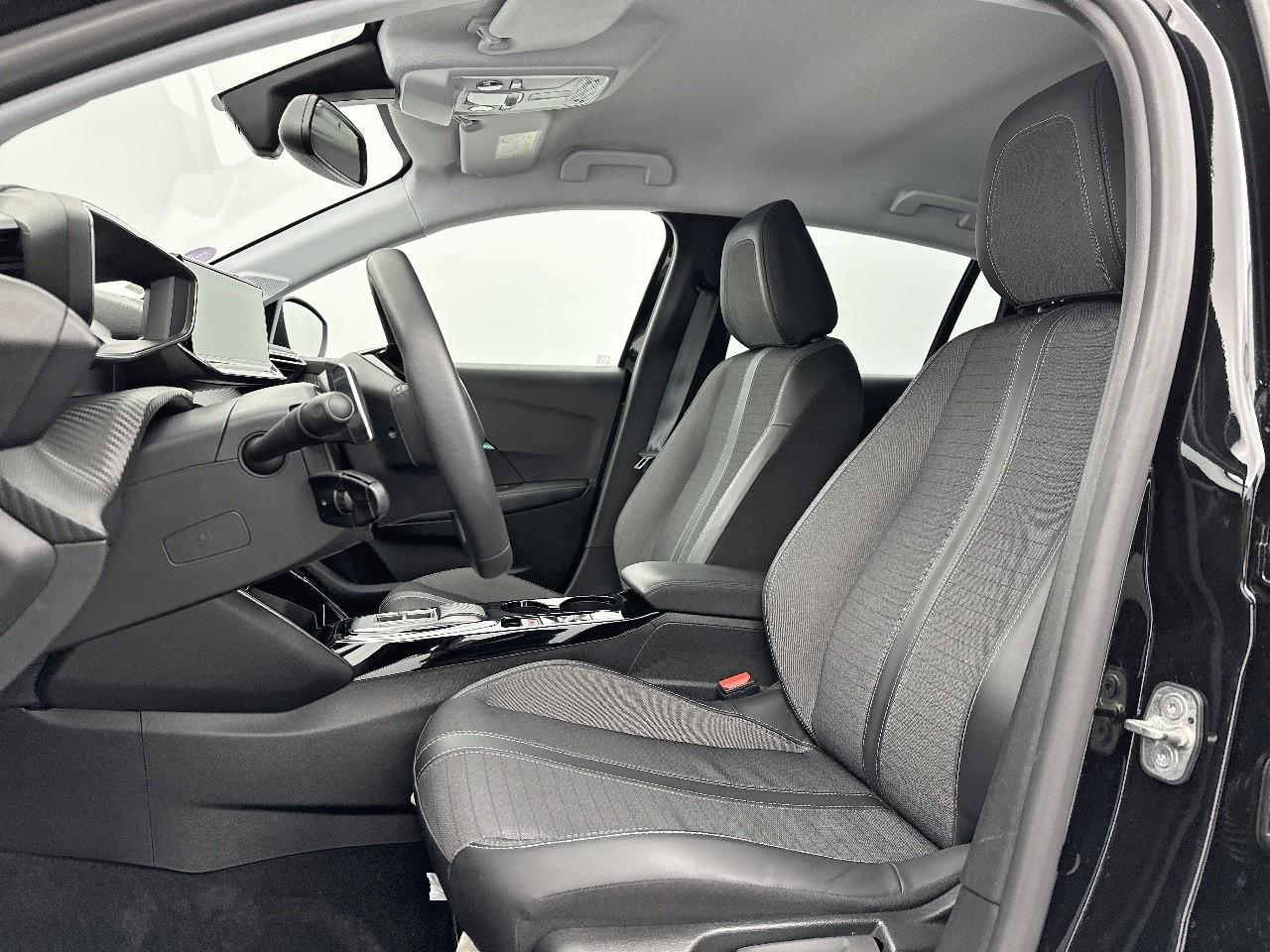 Peugeot 208 puretech 100 s&s eat8 allure pack — photo 9
