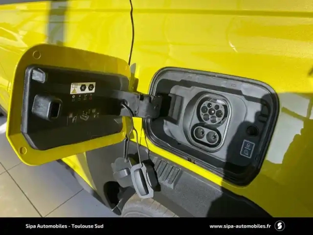 Fiat Grande Panda e 83ch — photo 28