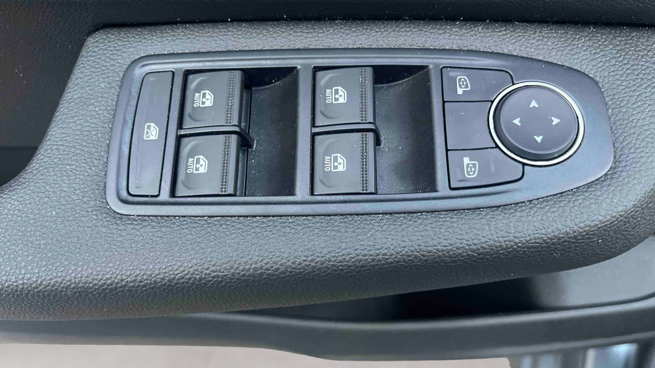 Renault Clio TCe 90 ch GSR2 — photo 17
