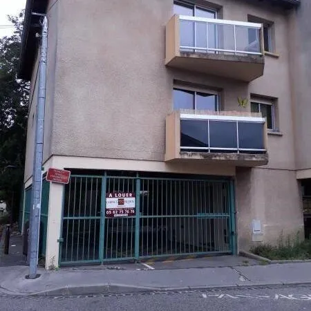 Parking 12 m²