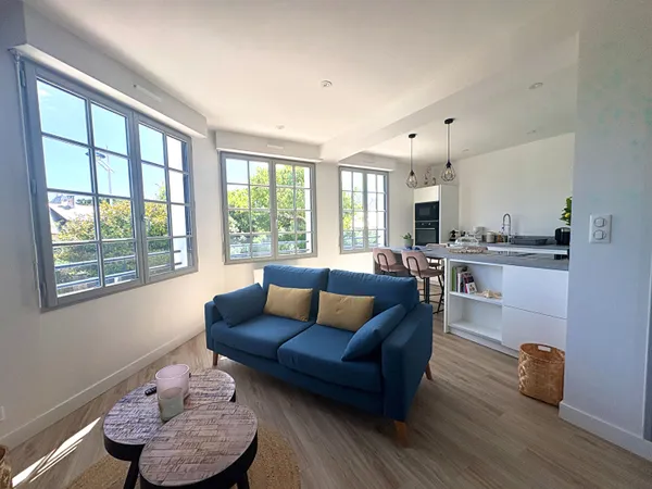 Bénodet, au coeur de la station, très bel appartement, plage à pied !