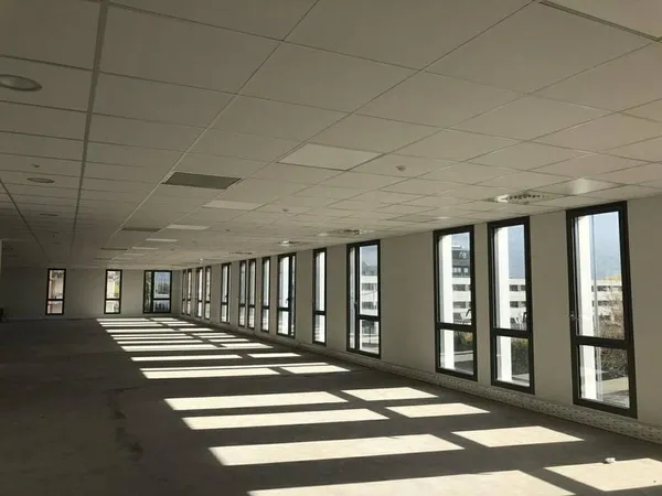 Bureaux 169 m²