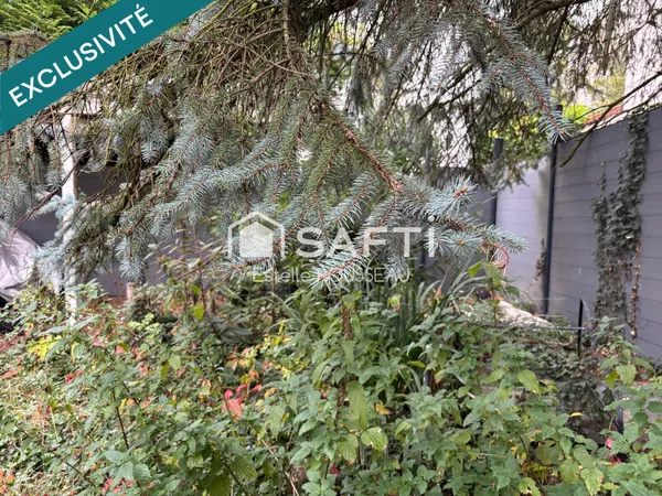 Terrain 125 m² non constructible avec garage 19m²