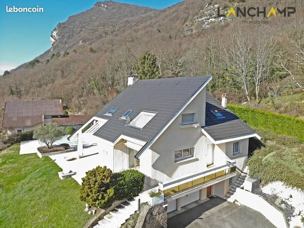 Villa 7 pièces 199 m²