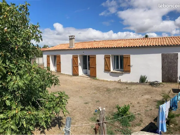 Maison 65 M 2 + garage 51 m2 saint Nazaire sur Charente