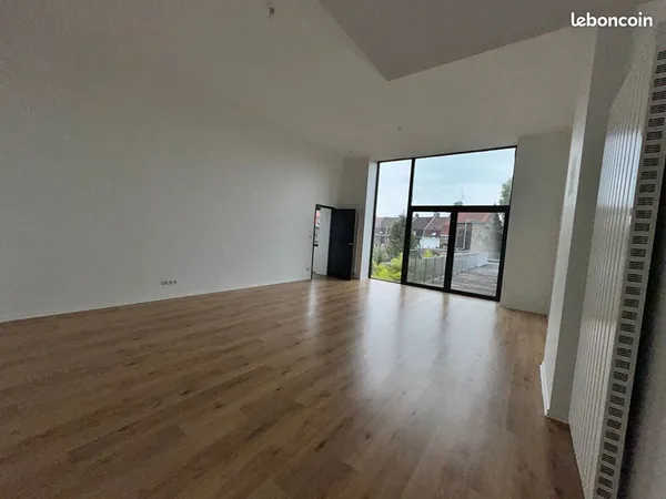 Appartement 3 pièces 126 m²