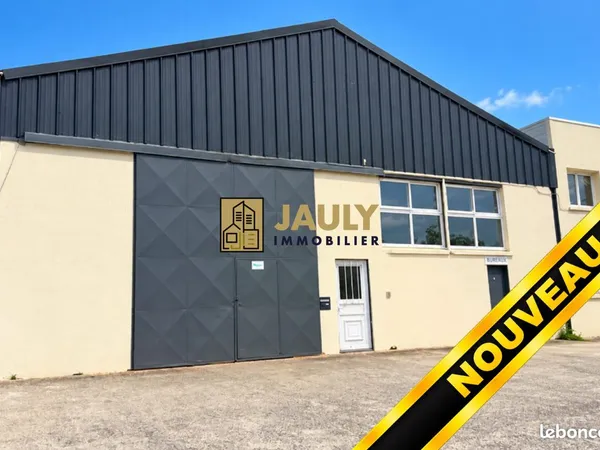 Local 221 m² Meaux